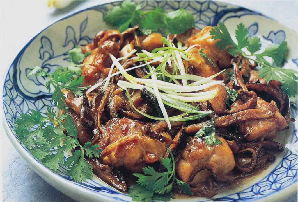 Stirfried Ginger Chicken with Mushrooms from Ken Hom Cooks Thai by Ken Hom
