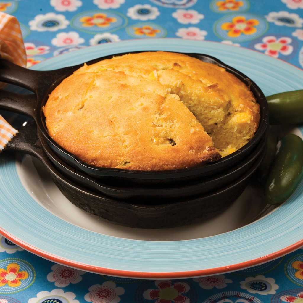 Cast Iron Skillet Cornbread : Ugly Duckling Bakery