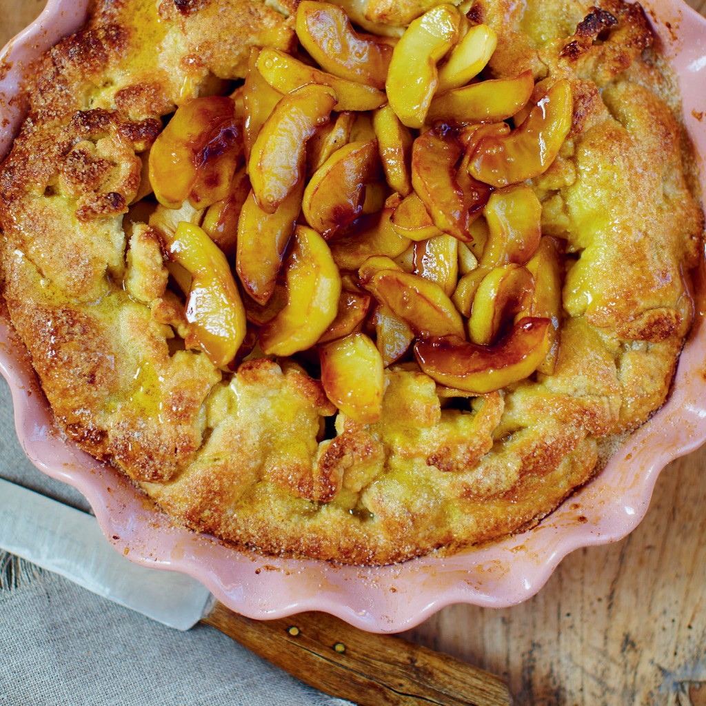 Molly's Apple Pie from Around the World in 80 Dishes: Classic Recipes from  the World's Favourite Chefs by David Loftus