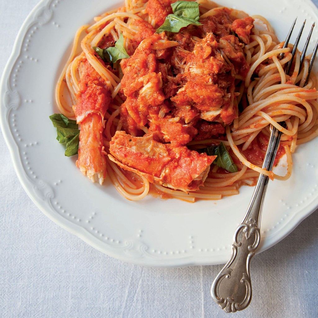 Spaghetti with Spicy Crab Sauce from Italian Comfort Food by The Editors of  Saveur