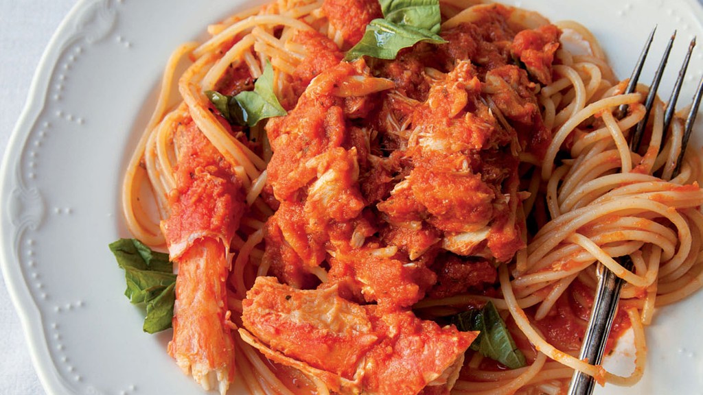 Spaghetti with Spicy Crab Sauce from Italian Comfort Food by The Editors of  Saveur