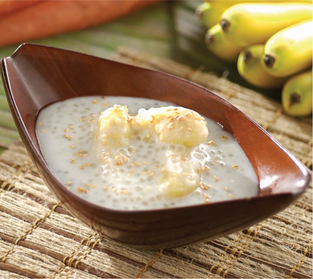 Bananas and Coconut Milk with Tapioca Pearls from Southeast Asian